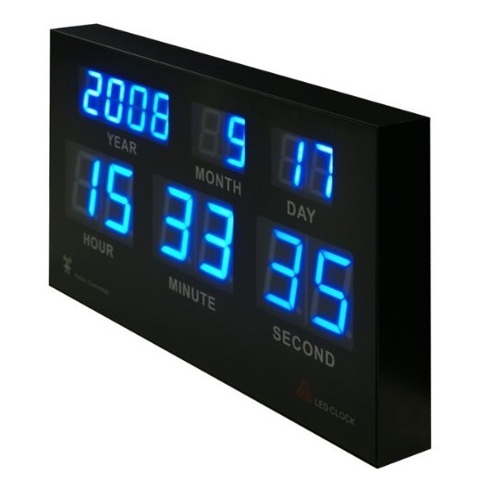 壁掛け時計レビュー 数字が見やすい 青色ledのデジタル電波時計 Wall Clocks